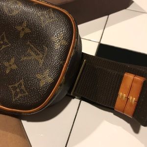 100% Louis Vuitton Pochette Gange Bag